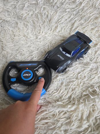 Voiture télécommandé disney cars disneyland paris