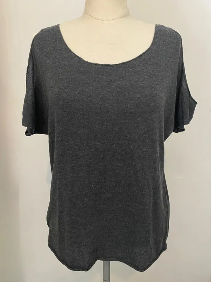Top gris à manches fendues – Taille M