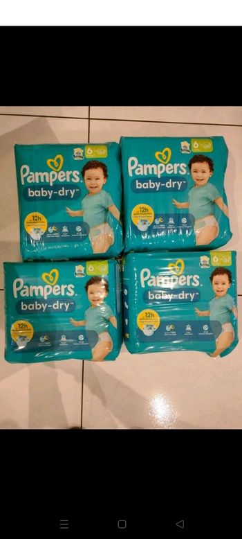 136 Couches taille 6