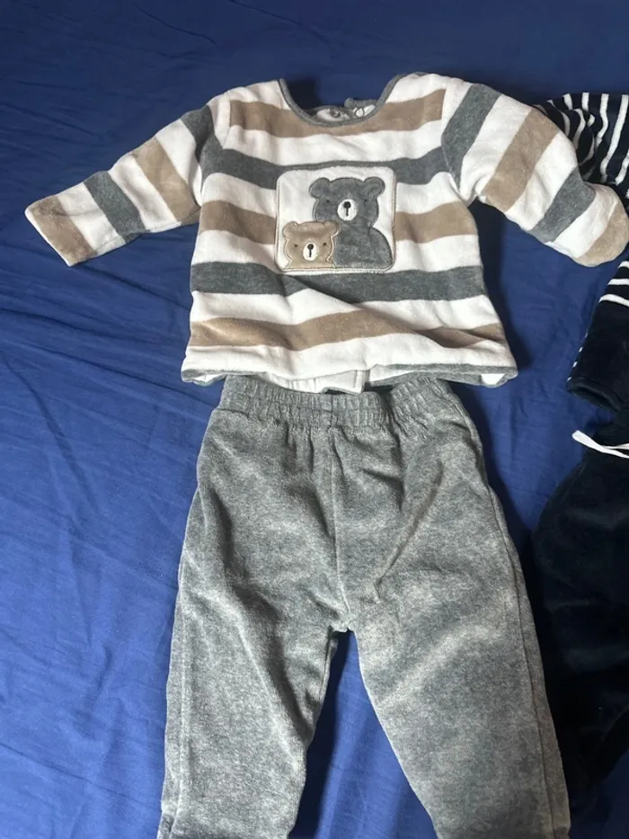 3 pyjamas 2 jamais porté - photo numéro 2