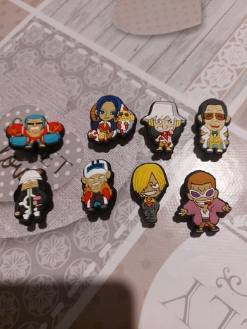 pins manga neuf crocs 