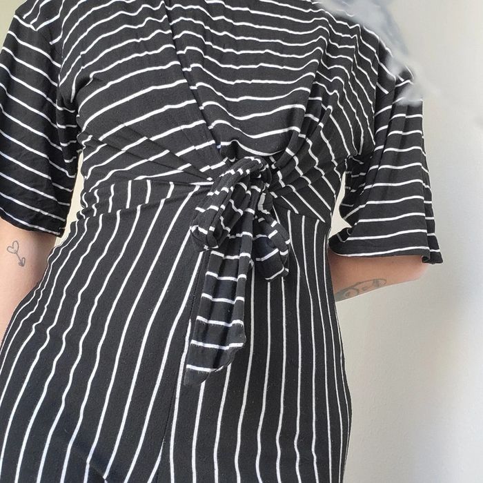 Combinaison à rayure noire et blanche - photo numéro 3