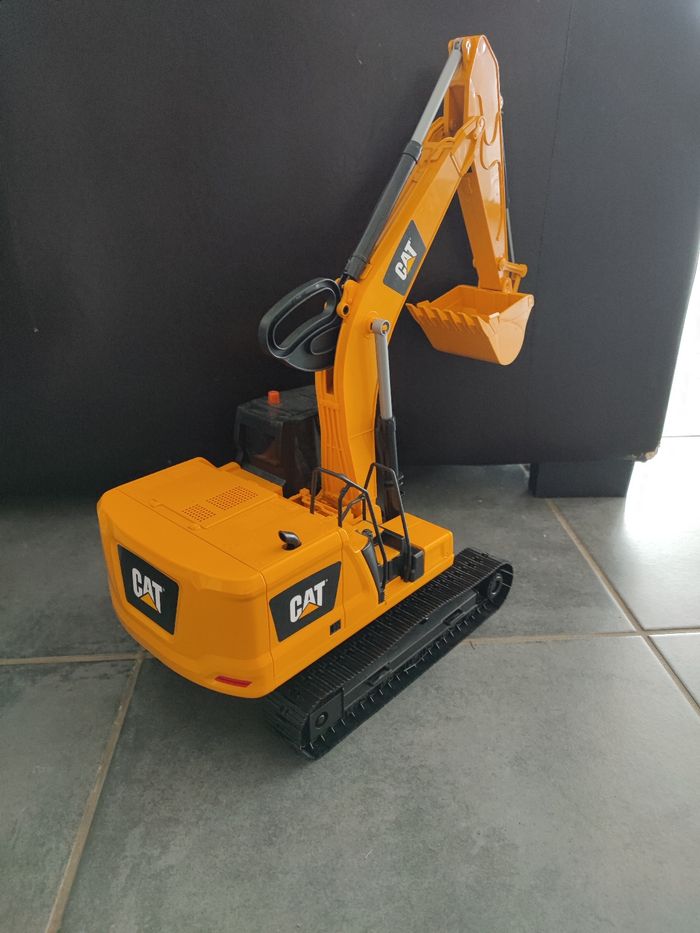 Tractopelle Cat - photo numéro 4