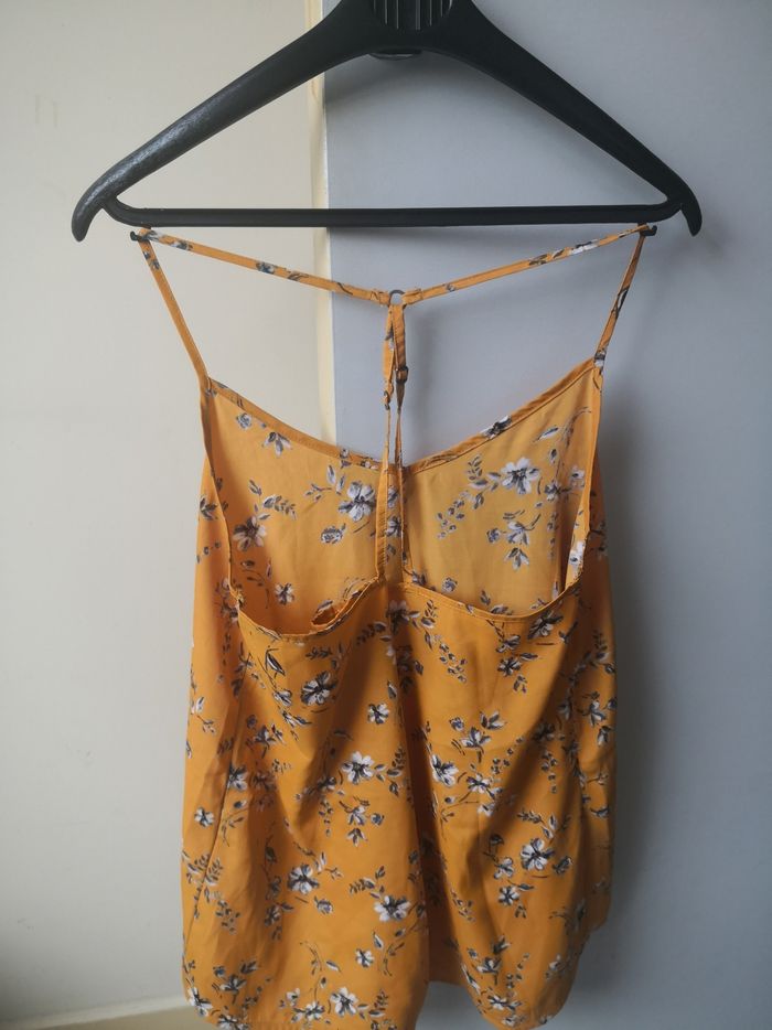Debardeur jaune - photo numéro 2