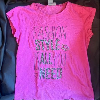 T-shirt fille – 12 ans – Bon état