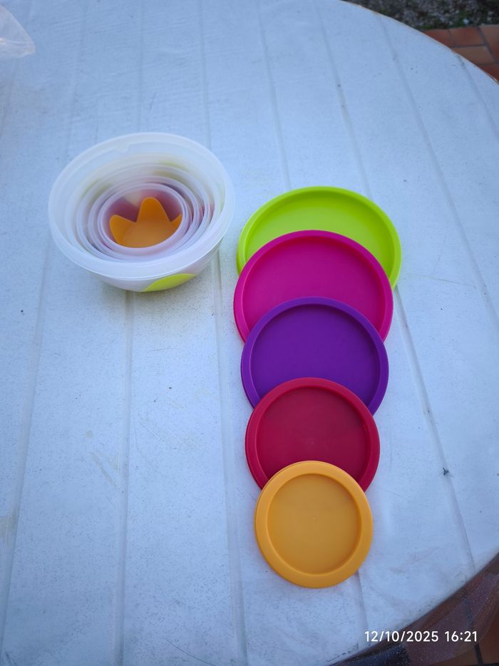 Lot tupperware gigogne colorés - photo numéro 4