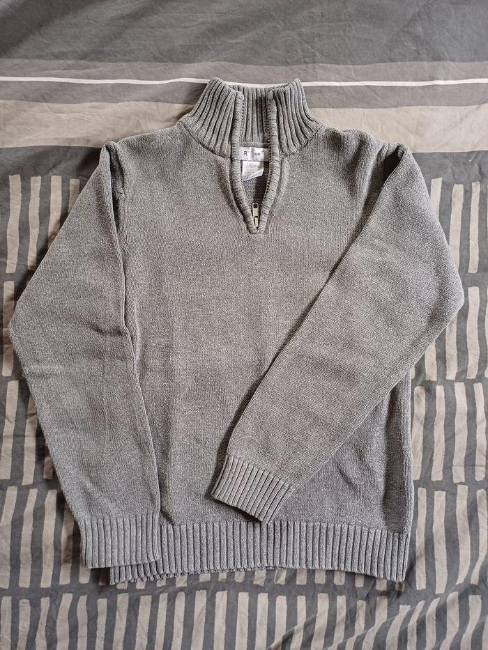 Pull gris