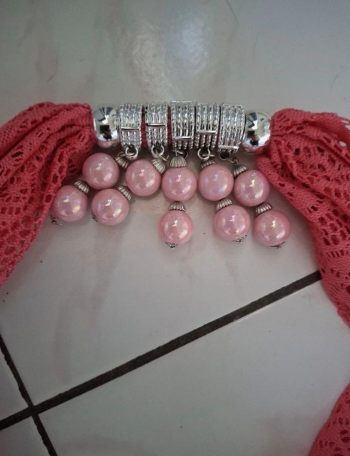 Foulard dentelle rose - photo numéro 3