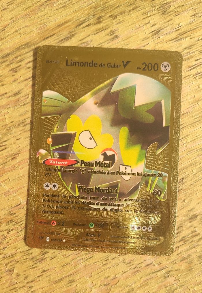 Carte pokémon limonde de galar or