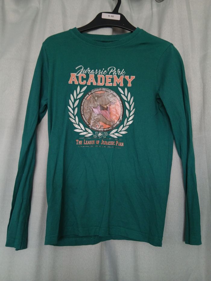 T-shirt manches longues jurrasic world 10 ans