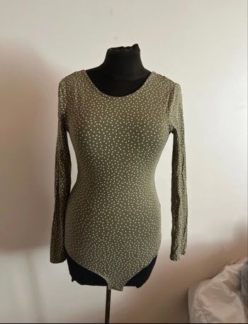 Bodies vert à pois taille S de chez Kiabi en très bon état