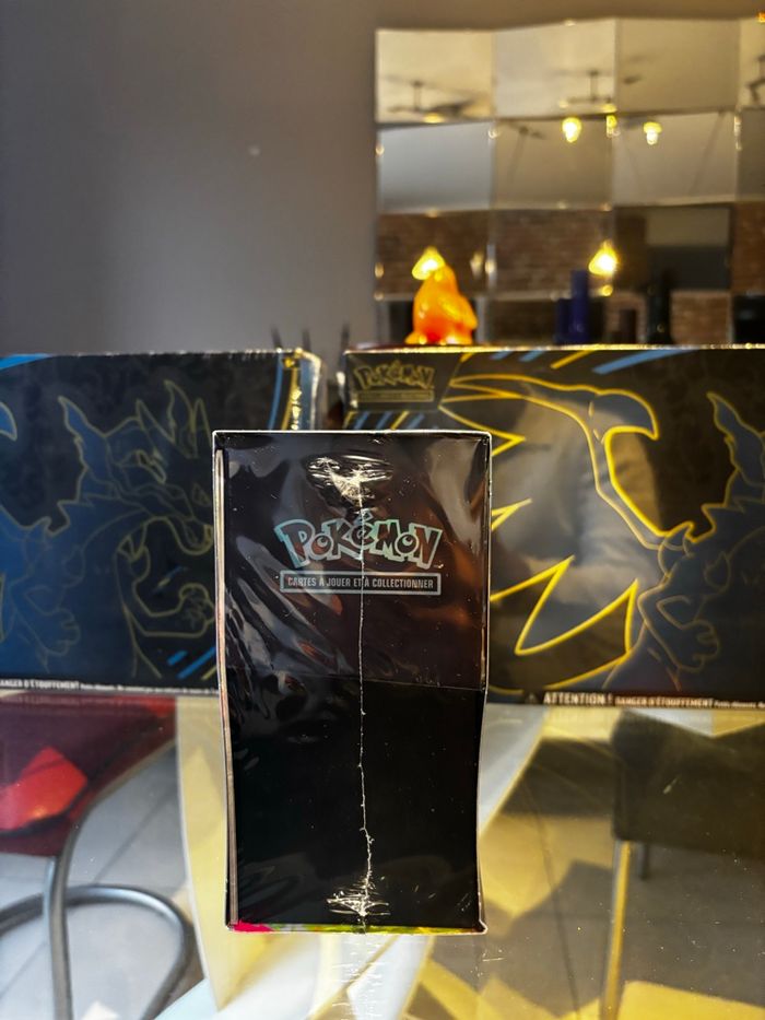 Coffret pokémon ETB flamme fantasmagorique - photo numéro 2