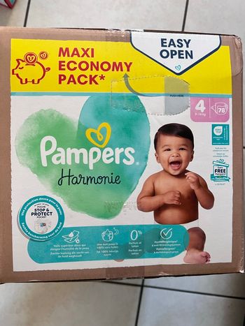 1 carton pampers harmonie 4 