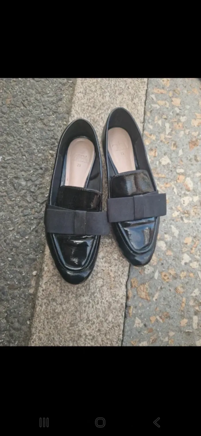 Beau mocassin noir zara taille 35 tres bon etat - photo numéro 2