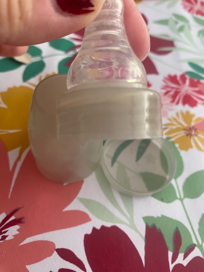 Adaptateur tétine pour bouteille d’eau - photo numéro 2