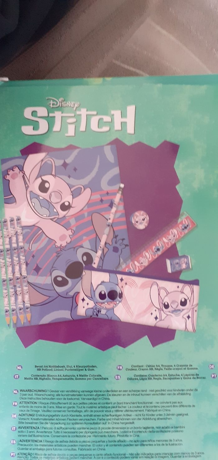 Blister  de fournitures scolaires stitch fille neuf - photo numéro 2