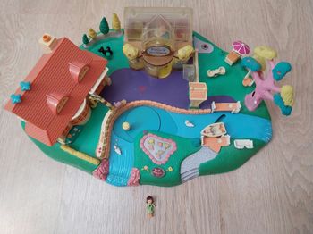 Polly Pocket Bluebird Magical Movin'Pollyville