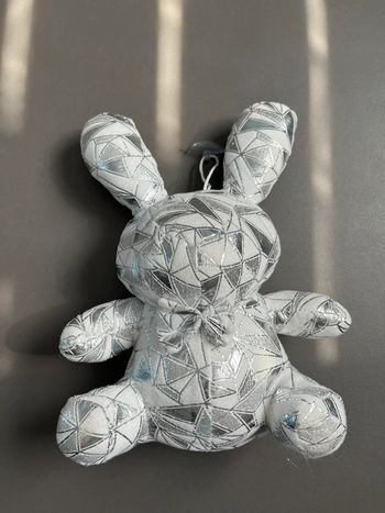 Peluche lapin avec ventouse