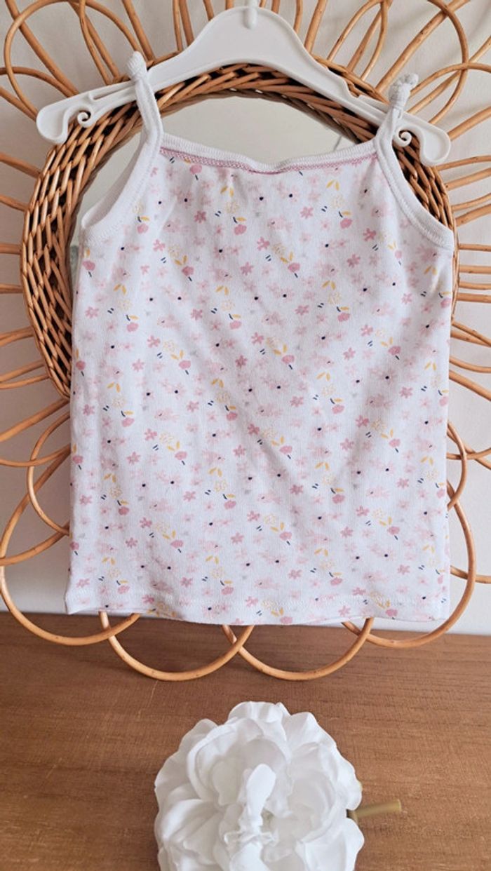 débardeur absorba 4ans👧 - photo numéro 5