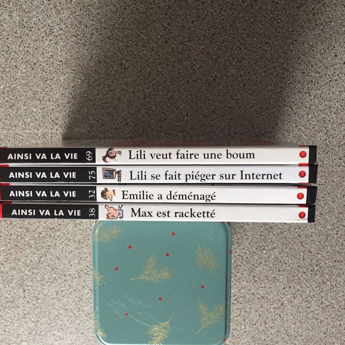 4 Livres Lili et Max comme Neufs - photo numéro 3
