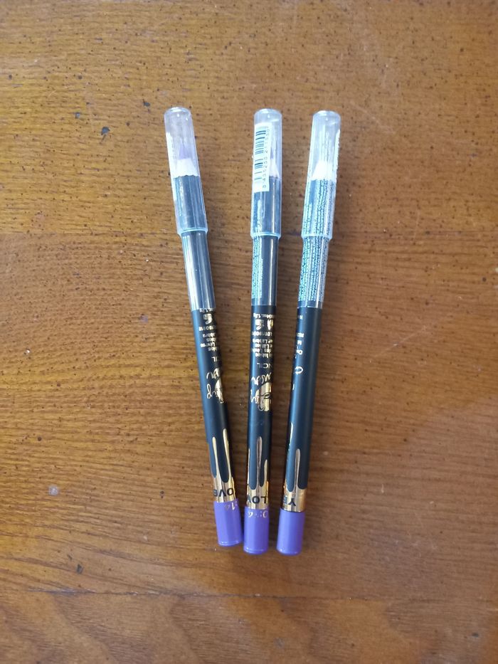 Lot 3 crayons yeux violet