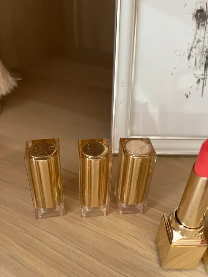 3 rouges à lèvres clarins - photo numéro 3
