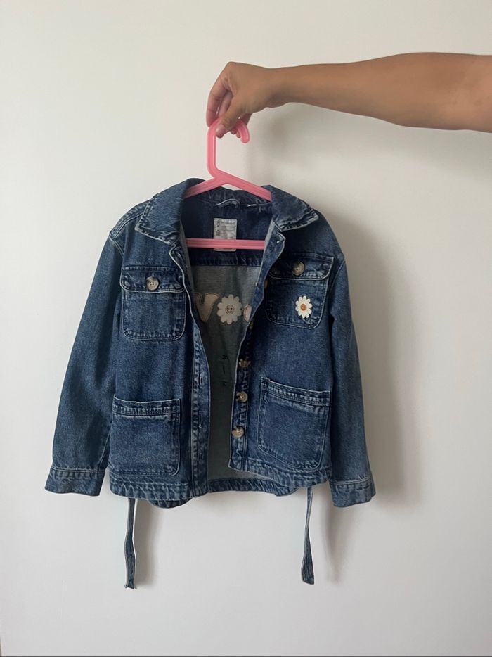 Veste en jeans vertbaudet avec broderie neuve - photo numéro 2
