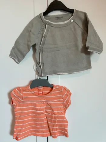 Gilet gris et tes shirt rayé