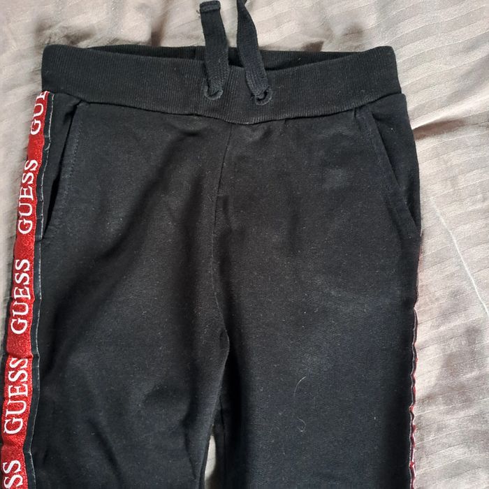 Jogging 6ans #guess - photo numéro 3