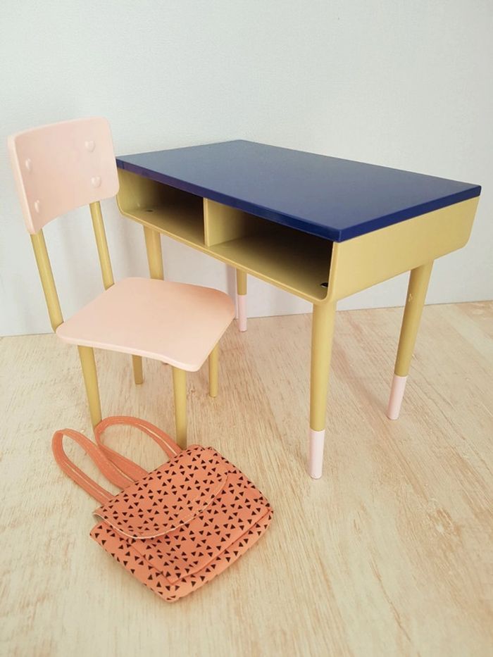 Bureau, chaise et sac à dos Our Generation