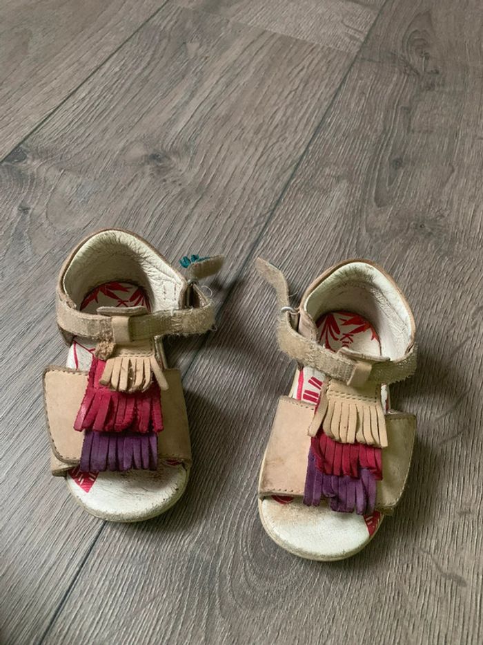 Sandales kickers taille 20