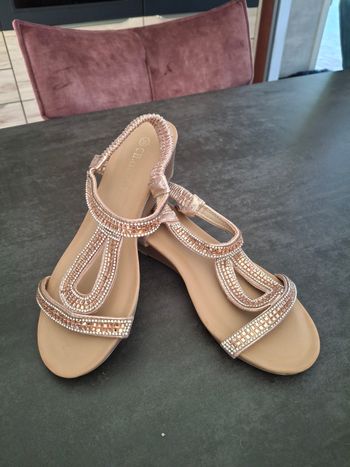 Sandales nu pieds strass 38 neuves