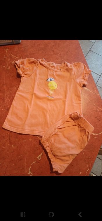 Ensemble bébé taille 24 mois