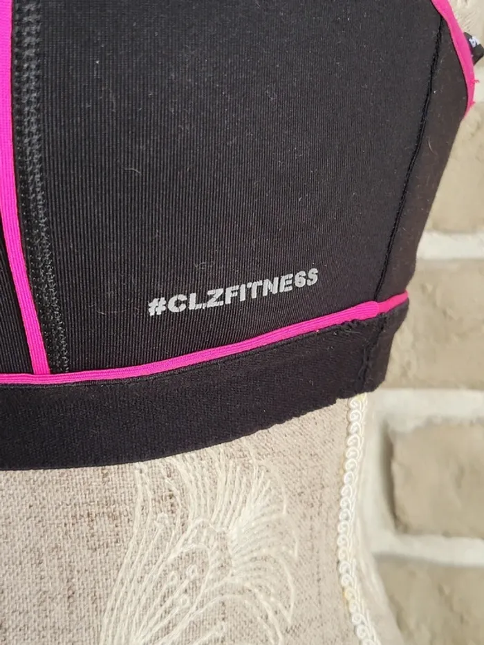 Brassière de sport bretelles croisées Calzedonia - noir et rose - photo numéro 5