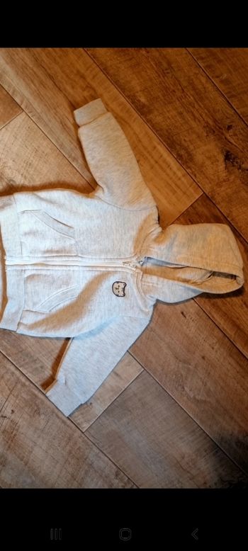 Sweater à capuche TAO