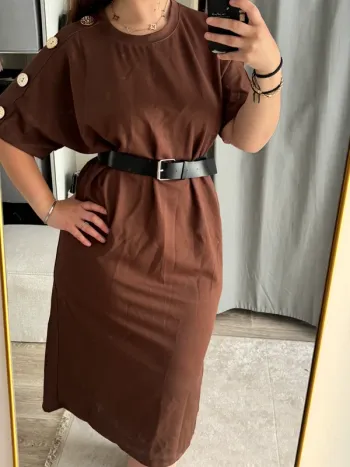 robe avec bouton