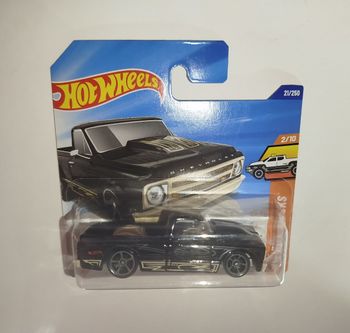 Hot Wheels '67 Chevy C10 2025