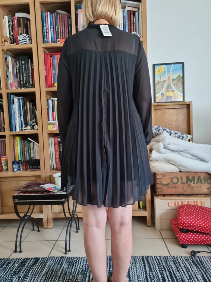 Robe plissée noire en voile taille 42 - photo numéro 4