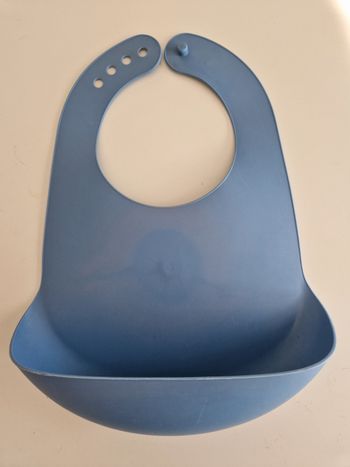 Bavoir bleu  en silicone neuf