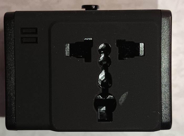 Chargeur Isafe Adaptateur de Voyage Universel, US EU UK AU avec 2 USB Ports - photo numéro 2