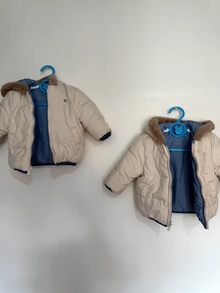 2 Doudounes réversibles manteaux hiver jumeaux 3 mois