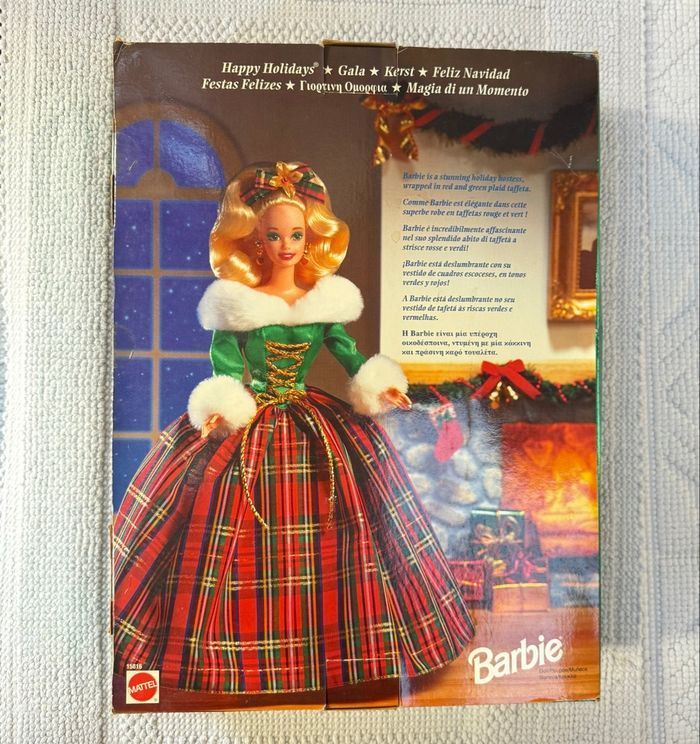 Barbie Happy Holidays Gala 1995 neuve jamais ouverte. - photo numéro 2