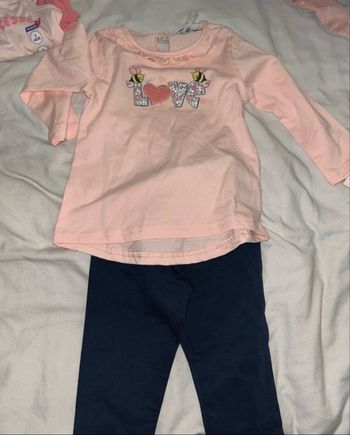 Ensemble neuf legging + t shirt à manche longue 1 an