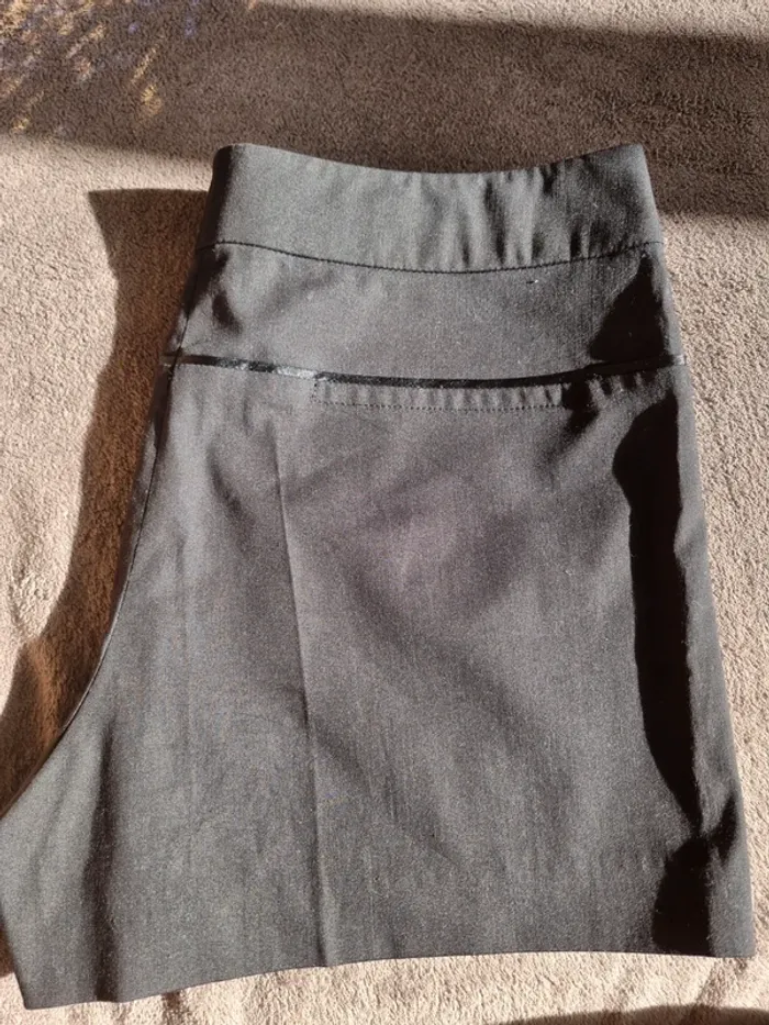 Short neuf - photo numéro 2