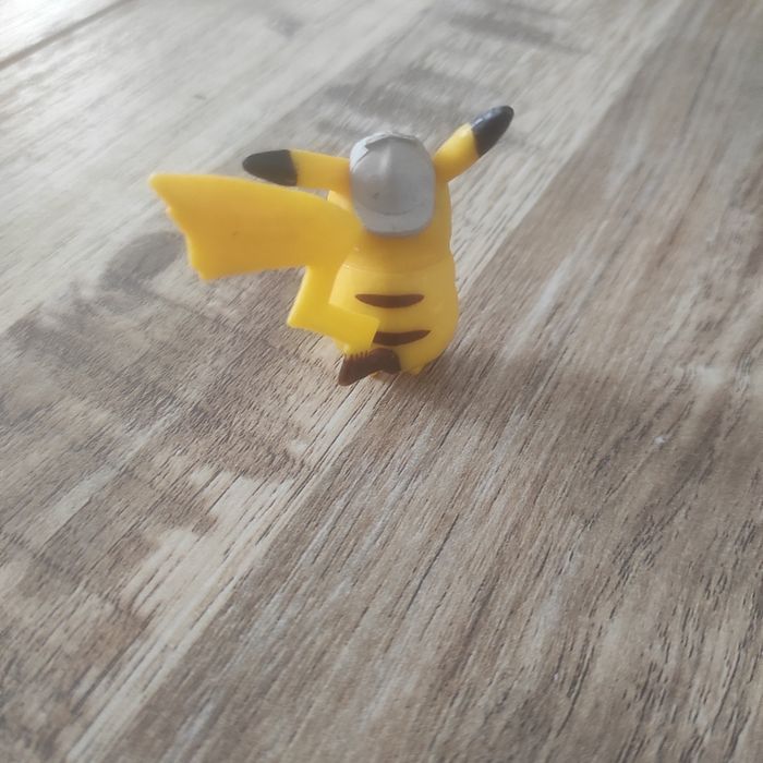 Figurine pokémon wct détective pikachu - photo numéro 2