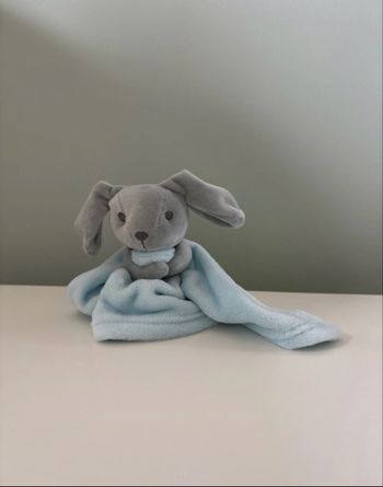 Doudou lapin La roche Posay - 34x34 cm - neuf