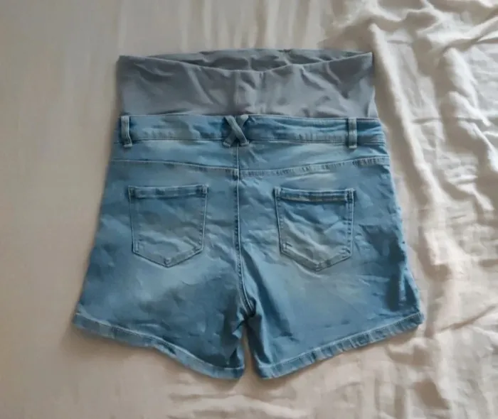 Short jean grossesse vertbaudet taille 42 - photo numéro 2
