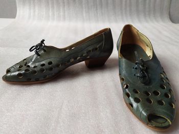 Chaussures ajourés bouts ouvertes P35,5