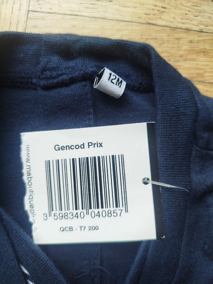 Ensemble haut, pantalon et chaussettes garçon 12 mois Plus collections neuf - photo numéro 6