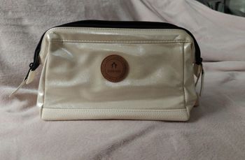 Trousse de toilette Cabaïa beige irisé 